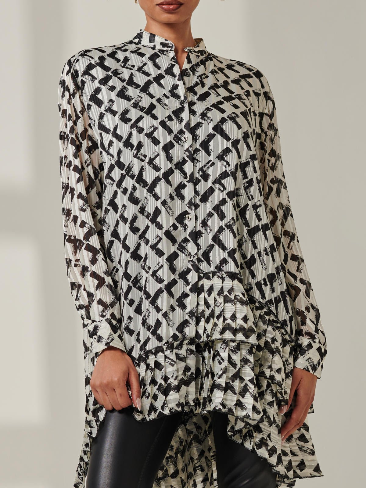 Asymmetric Tiered Hem Shirt, Black Abstract - Image 3